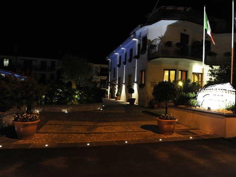 Hotel Due Torri Agerola Exterior foto
