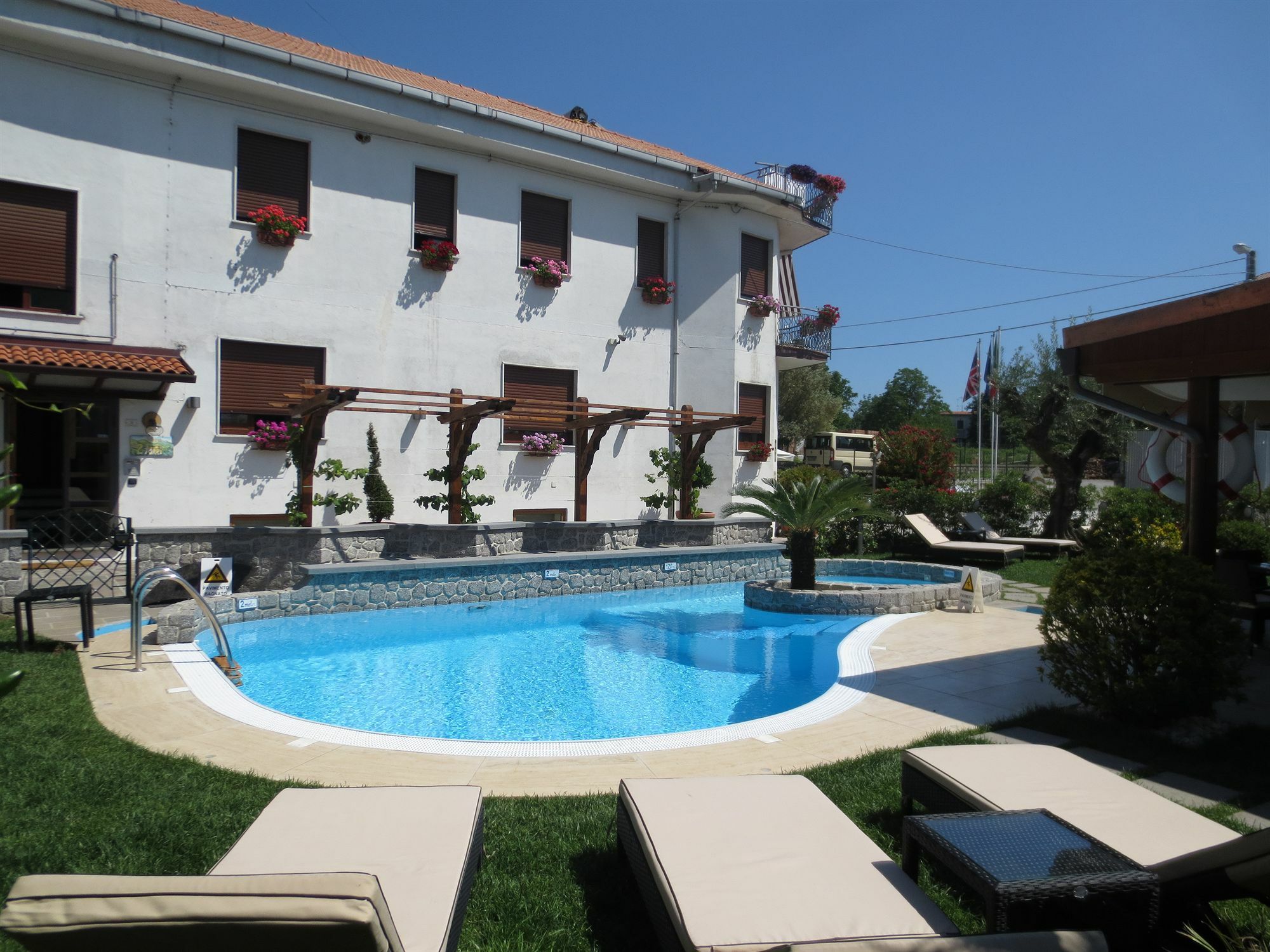 Hotel Due Torri Agerola Exterior foto